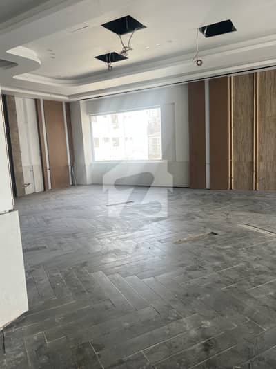 Brand New 3 Bedrooms 2000 Square With Trace 1000 Square Feet For Rent