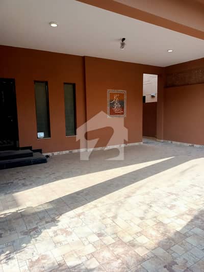 17 Marla 5 Bedroom House Available for Sale in Askari 10 Sector-F Lahore Cantt