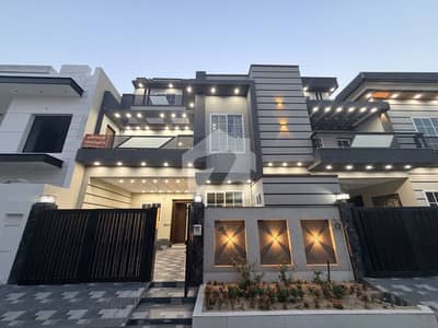 6 Marla Beautiful House For Sale In Diamond City Near Cantt