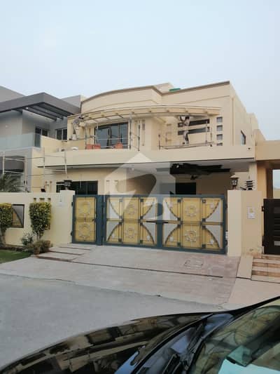 Luxury 10 Marla Fully Maintained House For Sale In Q Block DHA Phase 8 Luxury 10 Marla Fully Maintained House For Sale In Q Block DHA Phase 8
