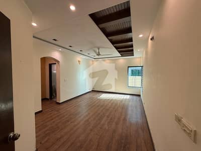 1 KANAL 6 BEDROOM HOUSE AVAILABLE FOR RENT 20KVA SOLAR INSTALLED