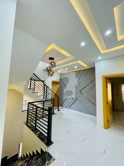 10 Marla Upper Portion For Rent In Bahria Town Phase 4