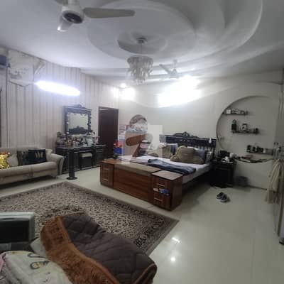 1 Kanal house For Sale Hot Location Near College Road (15Kw solar Install)