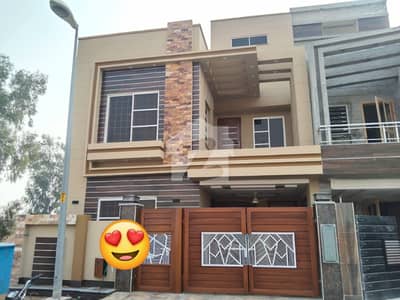 5 Marla Like Brand New House With Gas Available For Sale In Bahria Town Lahore.