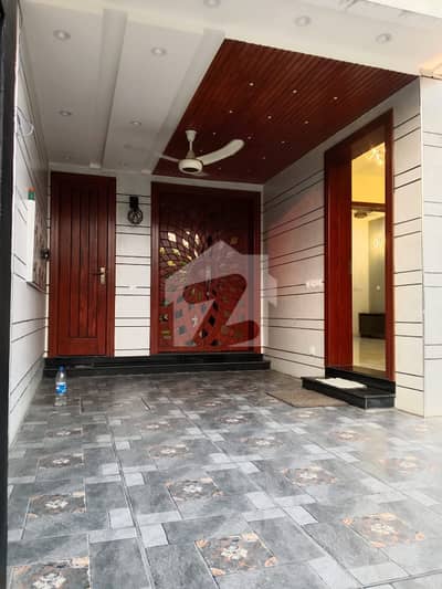 5 Marla Beautiful House For Sale Bahria Town Lahore