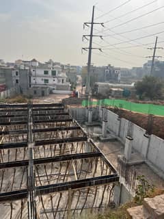 FLAT FOR SALE ON EASY INSTALLMENT PLAN !