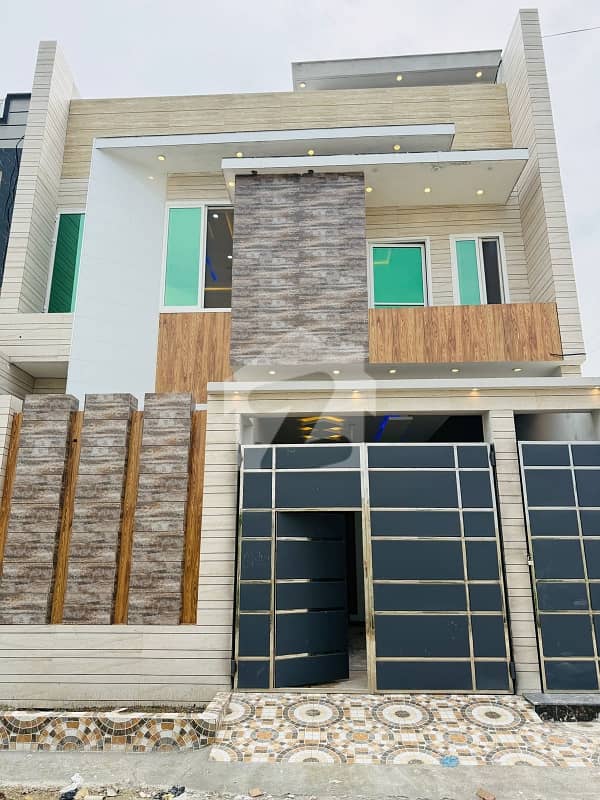 سودائیس ولاز ورسک روڈ,پشاور میں 6 کمروں کا 5 مرلہ مکان 1.9 کروڑ میں برائے فروخت۔ سودائیس ولاز ورسک روڈ,پشاور میں 6 کمروں کا 5 مرلہ مکان 1.9 کروڑ میں برائے فروخت۔