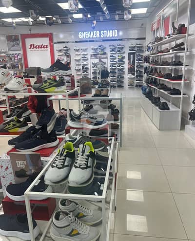 RENTED SHOP FOR SALE-75,000 RENT COMING