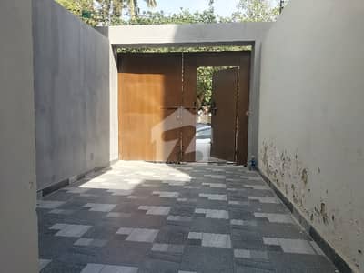 پی ای سی ایچ ایس بلاک 2 پی ای سی ایچ ایس,جمشید ٹاؤن,کراچی میں 4 کمروں کا 12 مرلہ زیریں پورشن 5.0 کروڑ میں برائے فروخت۔