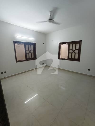 250 Yards Bungalow For Sale In Bath Island