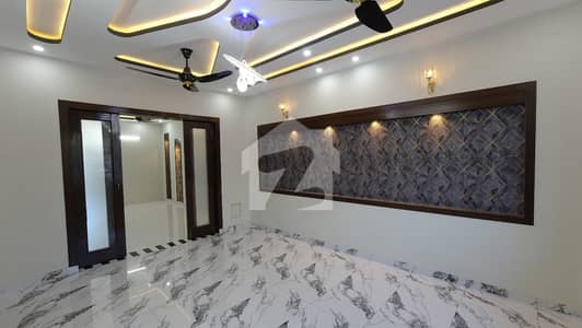 Buy A Prime Location 2800 Square Feet House For Sale In Media Town - Block D