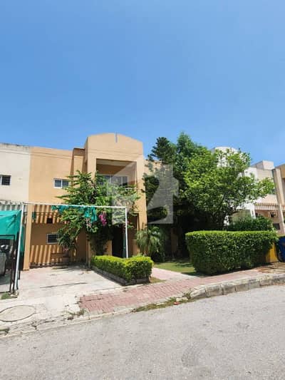 5 Marla House Up For sale In Bahria Town Phase 8 - Safari Homes Sector F Street 51 5 Marla House Up For sale In Bahria Town Phase 8 - Safari Homes Sector F Street 51