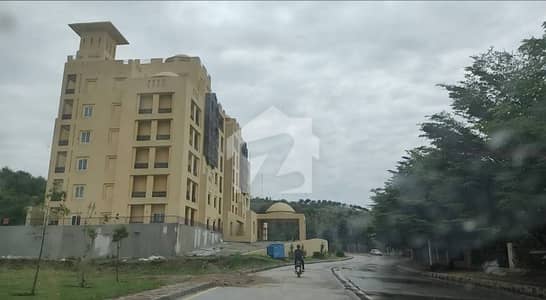 Bahria   Garden City Tremezzo Flat Available For Sale