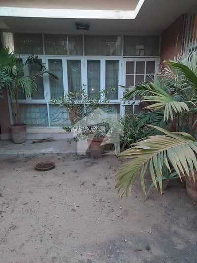Tipu Sultan Road 500 Yards Single Storey Bungalow For Commercial Rent