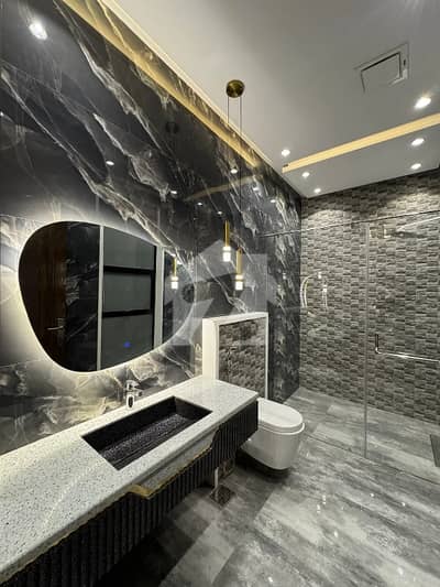 3 Bed Dd Brand New Portion 400 Gaz Ground Floor In Gulshan