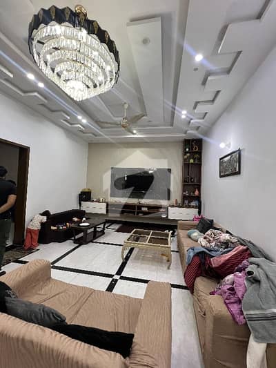 1 KANAL SLIGHTLY USED TOP LOCATION OF PUNJAB PHASE 2 NEAR MAIN PARK