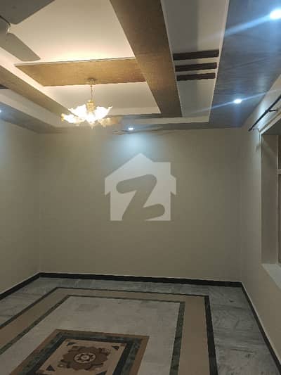 In Satellite Town - 6th Road Of Rawalpindi, A 15 Marla Building Is Available