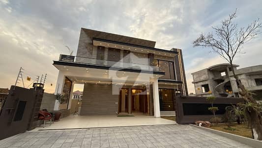 ٹاپ سٹی ۱ راولپنڈی میں 7 کمروں کا 1 کنال مکان 9.5 کروڑ میں برائے فروخت۔