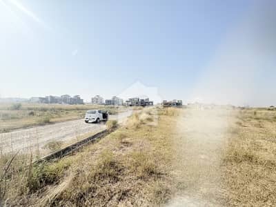 Gulberg Residencia Block L Main Circular Avenue 10 Marla Semi Developed Plot For Sale On Investor Price