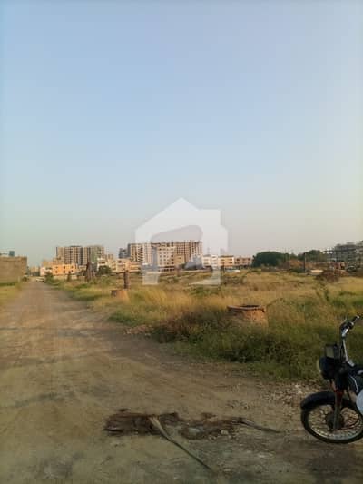PLOT FOR SALE VIP LOCATION