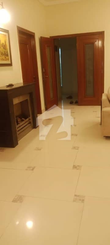ڈی ایچ اے فیز 5 - بلاک جے فیز 5,ڈیفنس (ڈی ایچ اے),لاہور میں 3 کمروں کا 1 کنال بالائی پورشن 2.0 لاکھ میں کرایہ پر دستیاب ہے۔