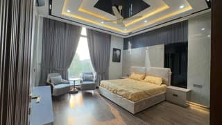 1 KANAL CORNER + FACING PARK HOUSE FOR SALE IN BAHRIA TOWN LAHORE