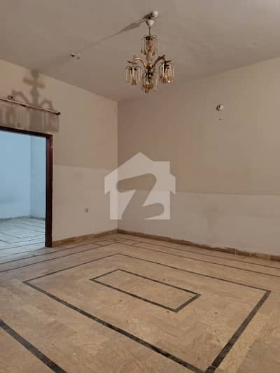 80 Square Yard Single Storey House For sale