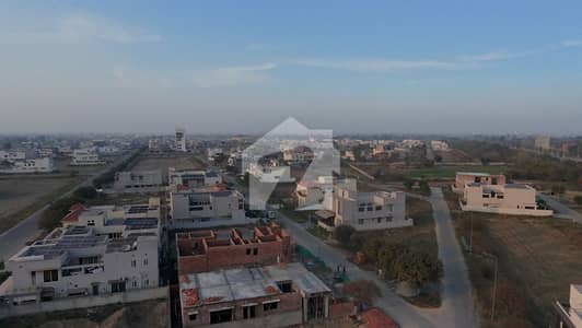 ڈی ایچ اے فیز 8 - بلاک زیڈ 6 ڈی ایچ اے فیز 8,ڈیفنس (ڈی ایچ اے),لاہور میں 10 مرلہ رہائشی پلاٹ 1.5 کروڑ میں برائے فروخت۔ ڈی ایچ اے فیز 8 - بلاک زیڈ 6 ڈی ایچ اے فیز 8,ڈیفنس (ڈی ایچ اے),لاہور میں 10 مرلہ رہائشی پلاٹ 1.5 کروڑ میں برائے فروخت۔