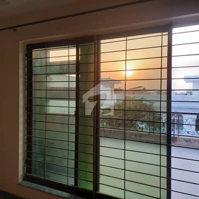 10 MARLA House For Rent In WAPDA TOWN Phase1
