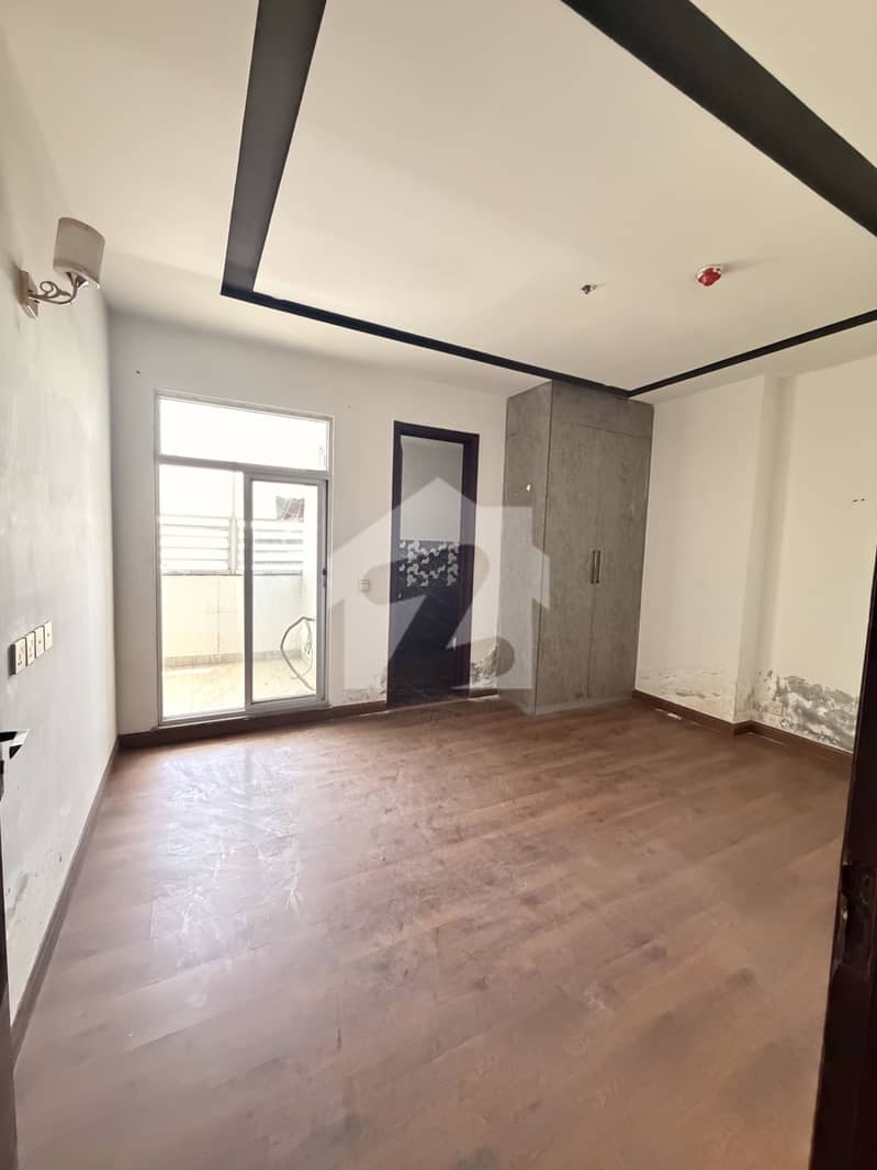 3 Bedroom Apartment Available For Rent In Gulberg Greens 3 Bedroom Apartment Available For Rent In Gulberg Greens