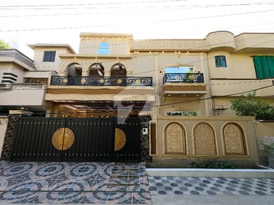 Get In Touch Now To Buy A Near To Park 10 Marla House In Lahore