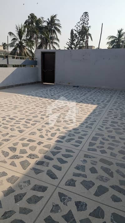 نارتھ ناظم آباد ۔ بلاک ایف نارتھ ناظم آباد,کراچی میں 4 کمروں کا 3 کنال بالائی پورشن 2.0 لاکھ میں کرایہ پر دستیاب ہے۔