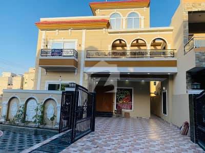 Ultra Modren Banglow Available For Sale Near By Wapda Town.