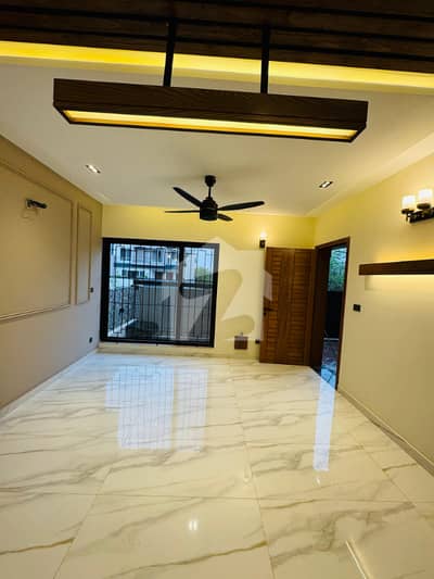 14 MARLA CORNER HOUSE AVAILABLE FOR SALE