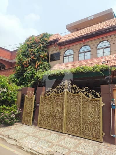 10 Marla Brand New House For Sale