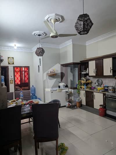 2nd Floor 3 Bed DD 1250 Sqft Single Belt Flat For Sale In Karachi University Society