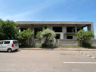 3.5 Kanal Gray Structure House For Sale
