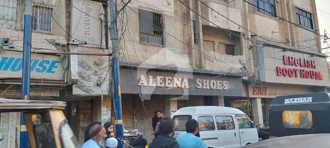 URGENT SHOWROOM AVAILABLE FOR SALE