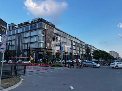 8-Marla Stunning Commercial Building Available for Sale in DHA Raya Lahore