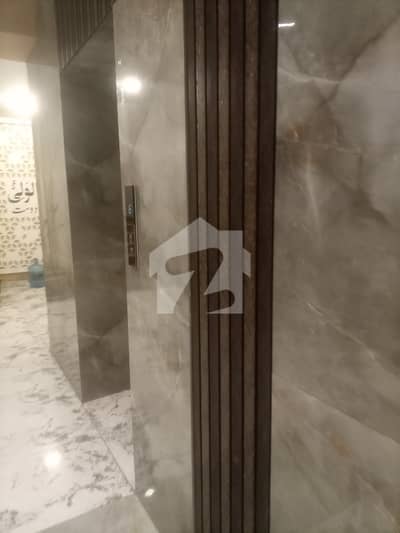 Brand New High Rise Luxury Apartment