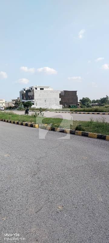 Main Double Road 804 Plot For Sale Size 30*60  Sector G14/2 Islamabad
