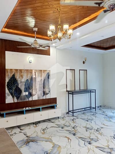 بحریہ انکلیو - سیکٹر این بحریہ انکلیو,بحریہ ٹاؤن,اسلام آباد میں 3 کمروں کا 5 مرلہ مکان 2.38 کروڑ میں برائے فروخت۔