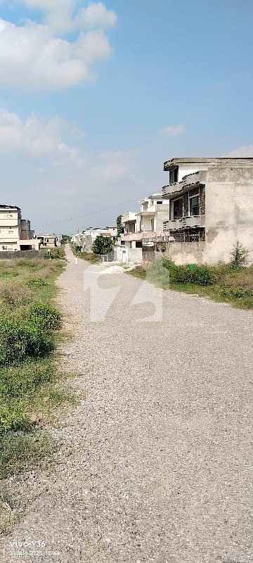 G-14/2 Proper Corner Possession Plot For Sale Size 30*60