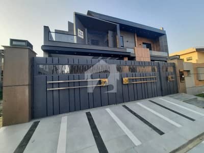 1 Kanal Brand New House For Sale In Wapda Town Lahore