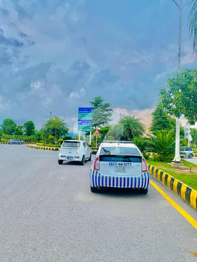 Block Q 1 Kanal Corner Plot For Sale Gulberg Residencia Islamabad