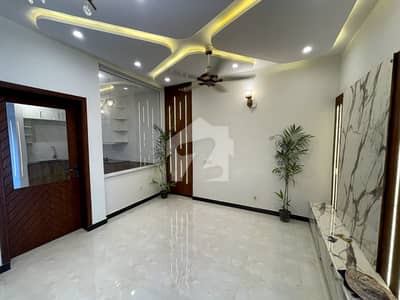 6 Marla Beautiful House Available For Rent