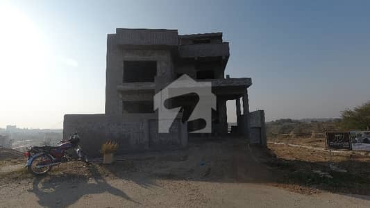 Grey Structure 23 Marla House Available In DHA Phase 3 - Block B For sale