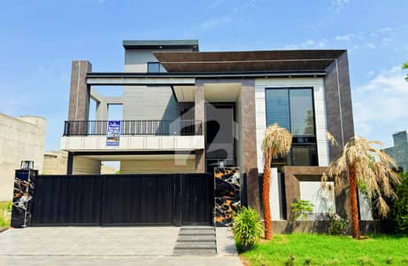1 KANAL BRAND NEW DESIRABLE HOUSE WITH ELEGANT MODERAN ELIVATION AVAILALE FOR SALE IN CLOSE TO TARIQ GARDEN SOCITY
