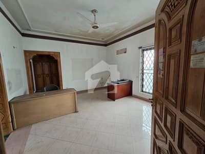 2 Kanal Semi Commercial House Available For Rent Office