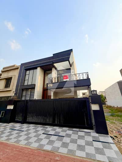 10 Marla Ultra Luxury House for Sale in Bahria Orchard Phase 1 Central Block